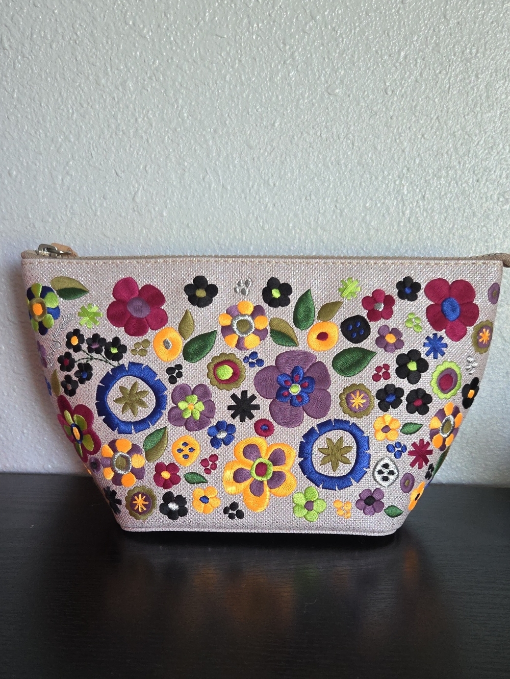 Consuela Fizz Large Tool Kit
